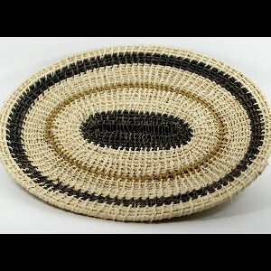 Panera ovalada Waorani Artesanal Natural verde y marrón