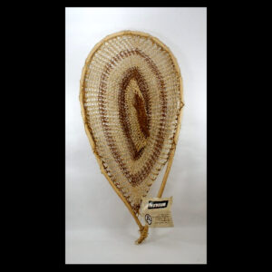 Red de pesca trdicional Waorani tejida color natural y marrón claro